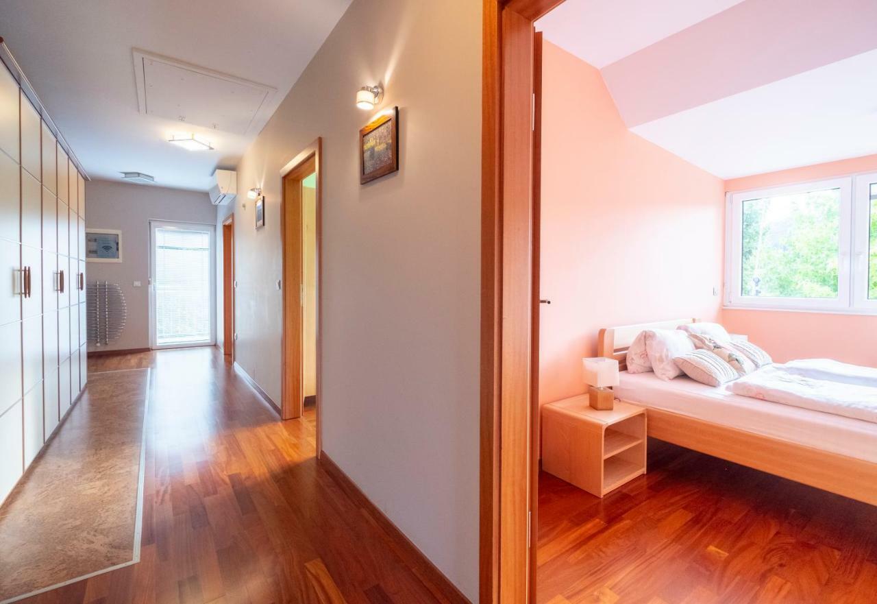 Apartments Apple Garden-2 بليد المظهر الخارجي الصورة